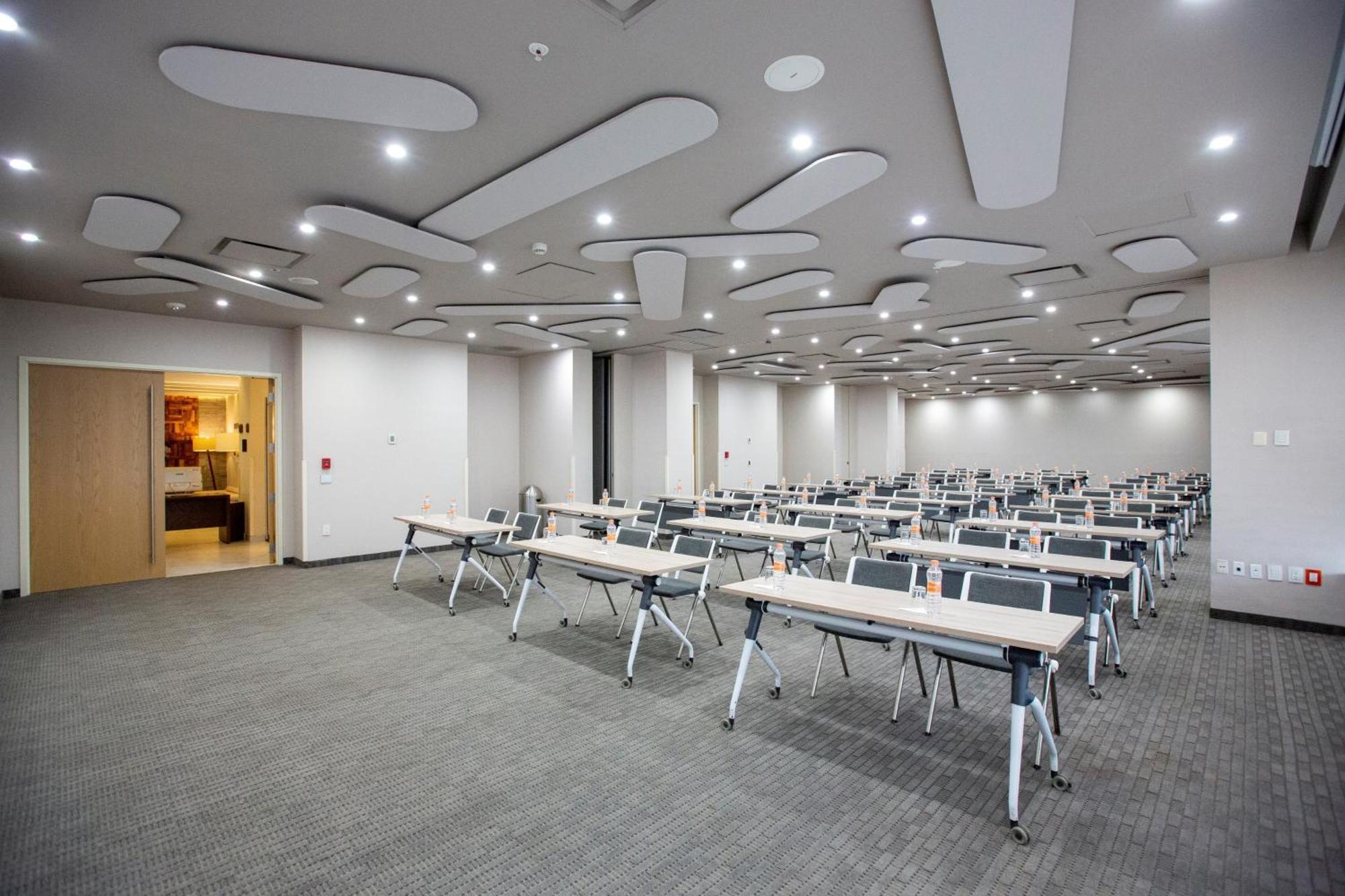 Metria Hotel レオン エクステリア 写真 Meeting room